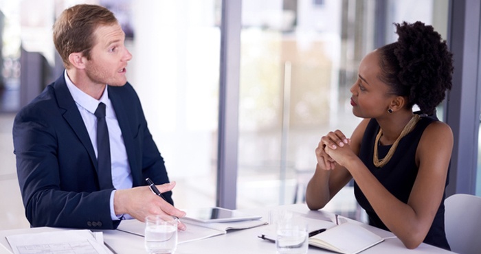 Do annual performance reviews have an impact on employee engagement?