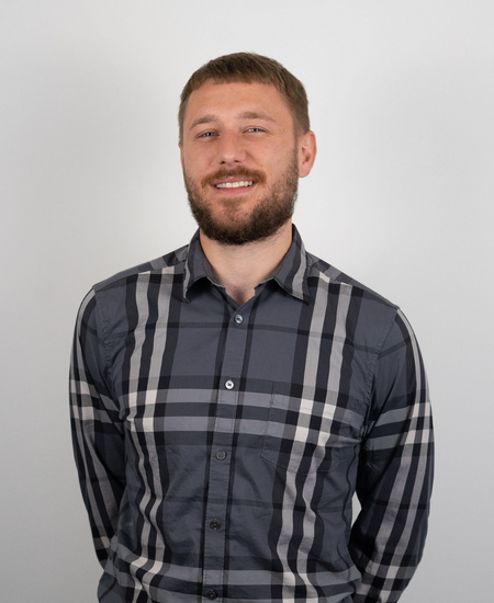 imeage of recruiter Aron Best