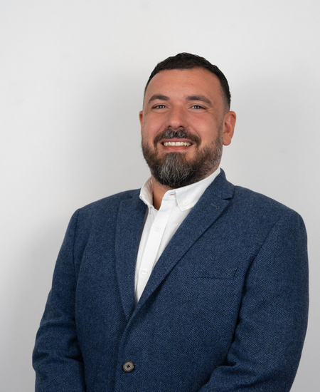 imeage of recruiter Andrew Pieri