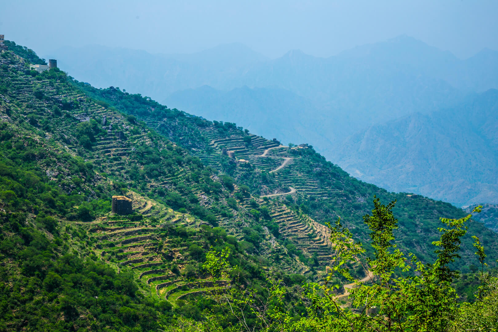 Abha Jizan Fayfa, the mountain hanging village in Saudi Arabia