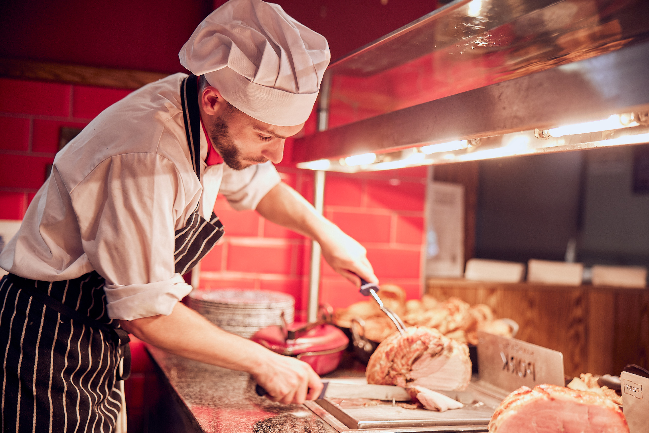 Head chef preparing food 