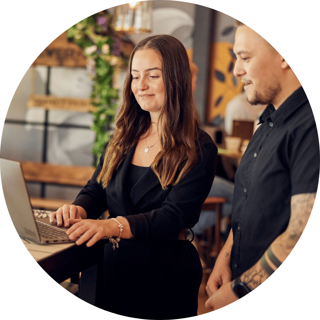 Graduates working in an All Bar One business. 