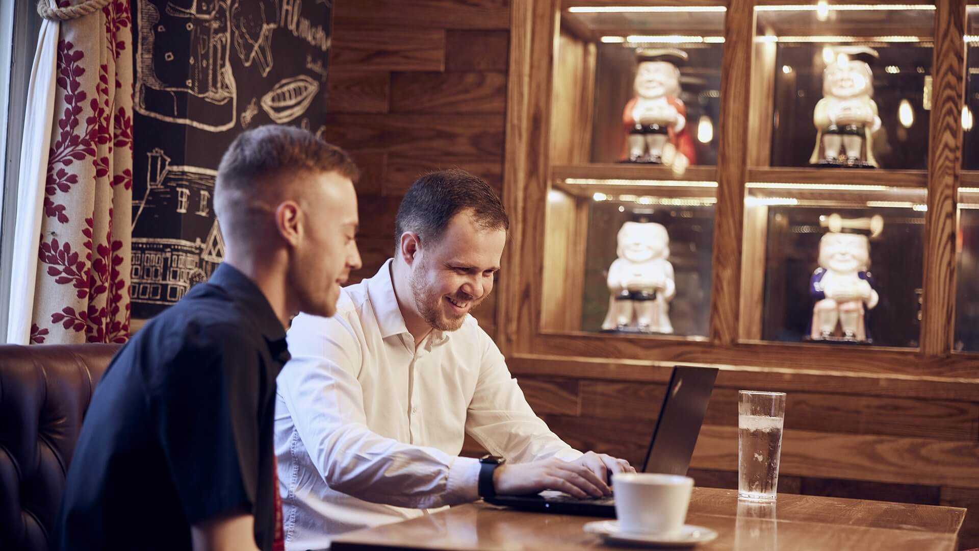 image of toby carvery manager and team member 