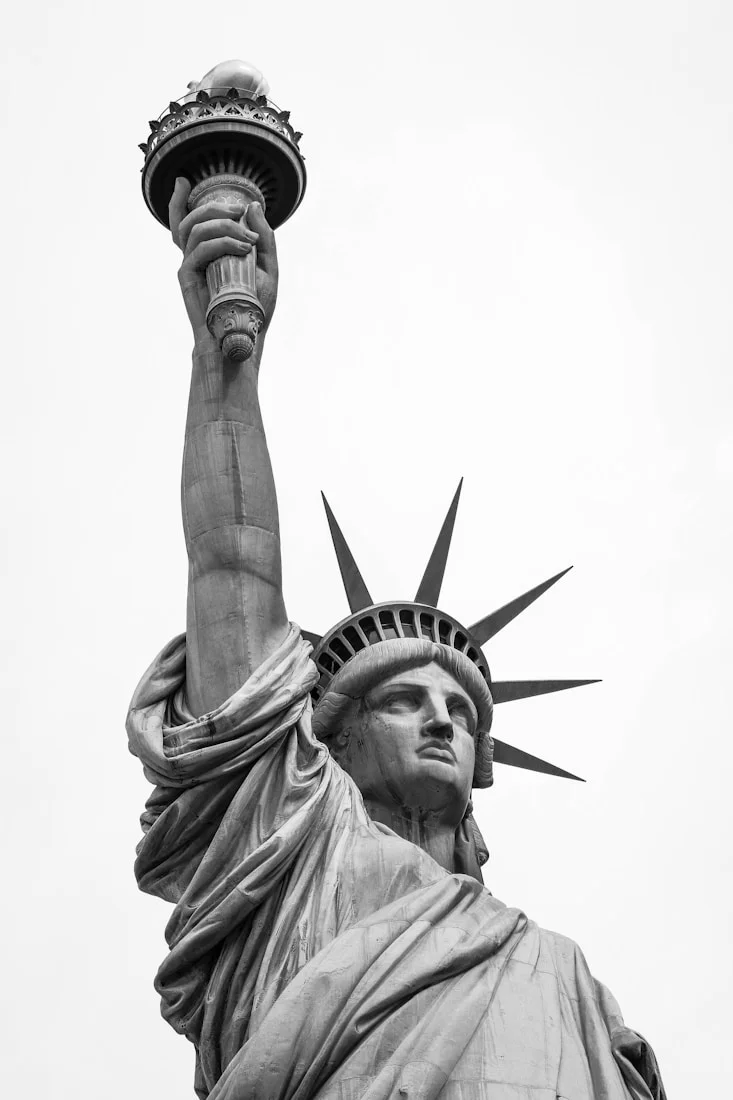 picture of the statue of liberty