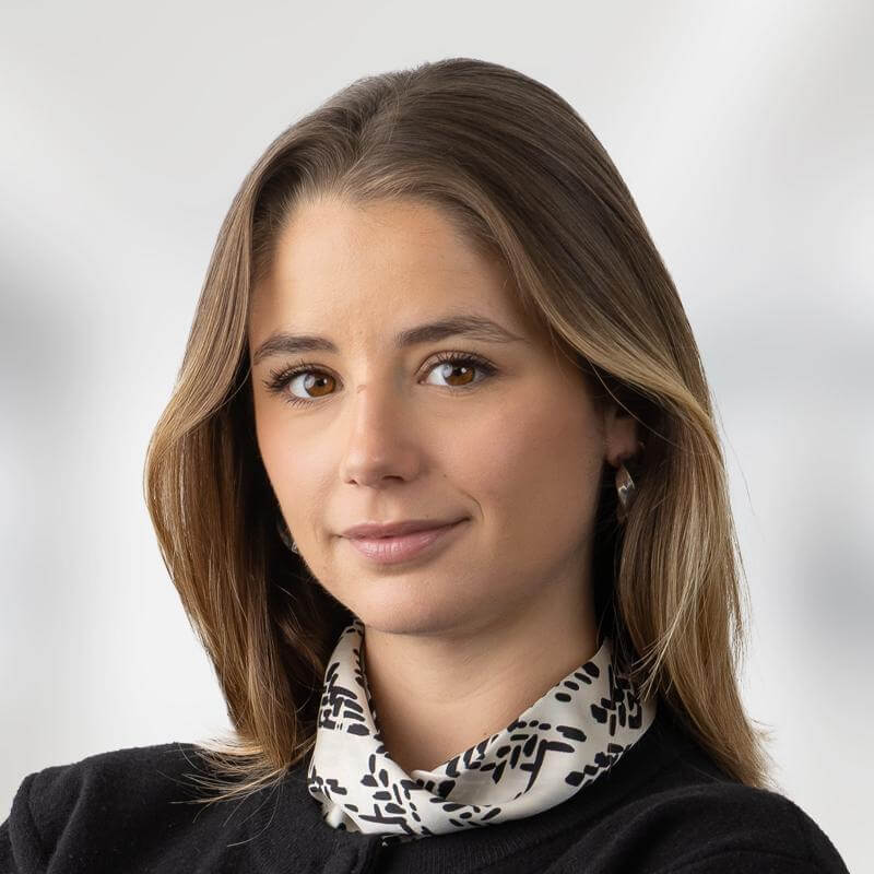 Calysté Holt