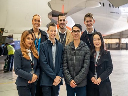 a image of a Qantas plane