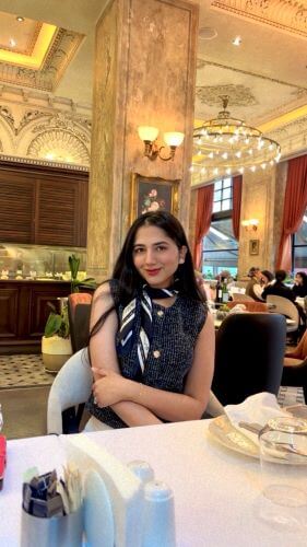 Amna  Farooq