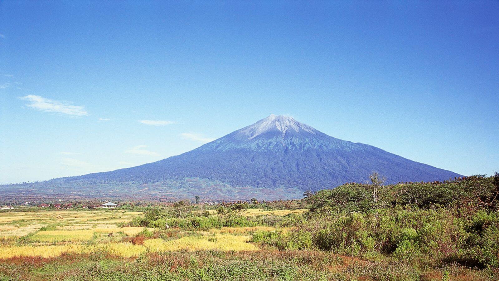 image of Destination Jambi - Indonesia, mountain and greenery 