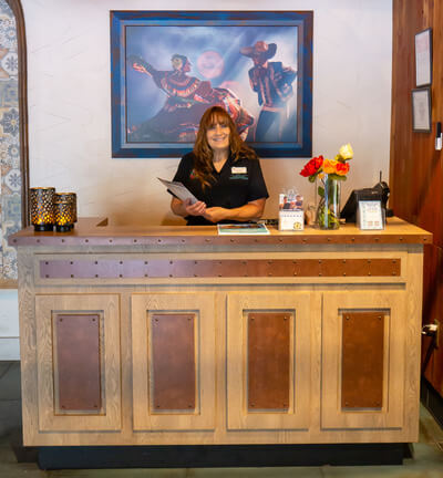 hotel front desk jobs