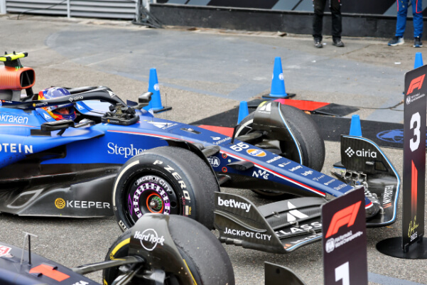 A Williams F1 race car