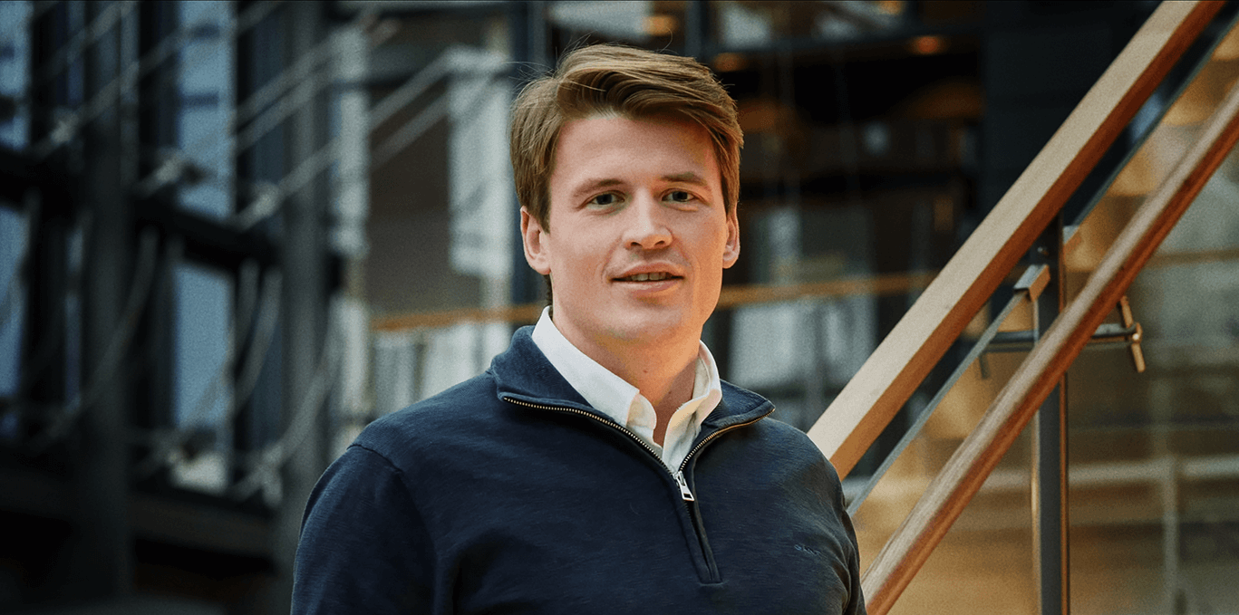 Petter in the stairs at Tietoevry's Fornebu office.