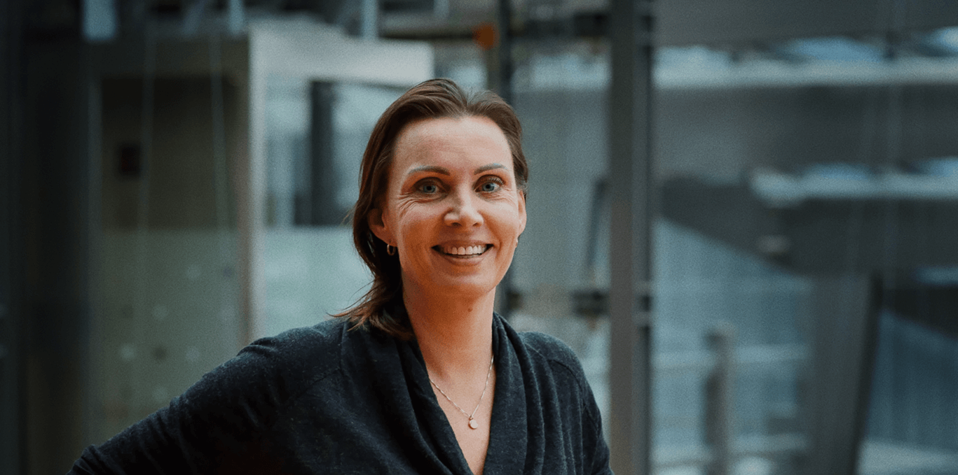 Ann-Elisabeth smiling at Tietoevry's Fornebu office.