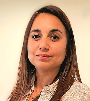 Capucine, conseillère en agence